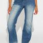 Pocketed Buttoned Straight Jeans